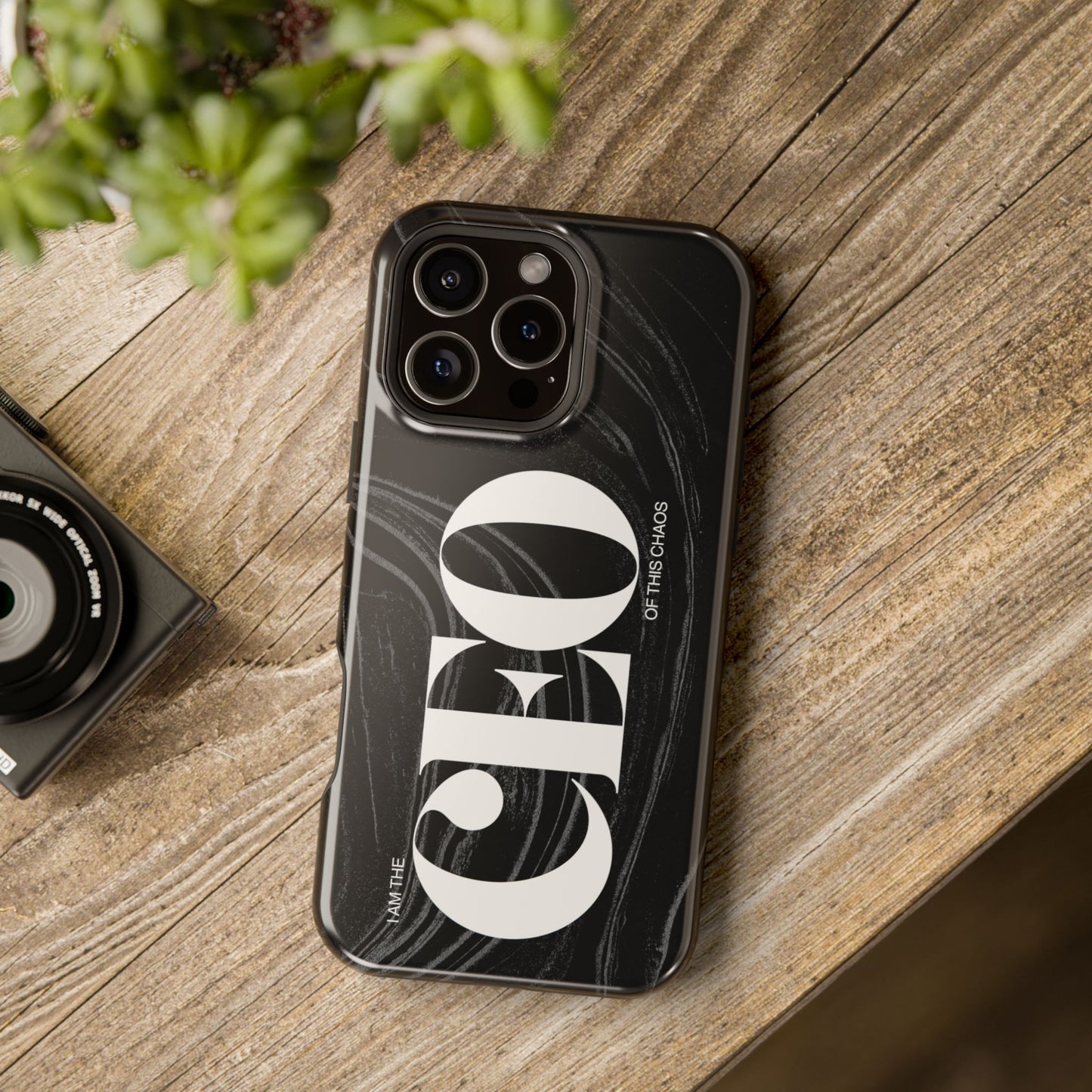 CEO of this chaos - MagSafe® iPhone case in Onyx