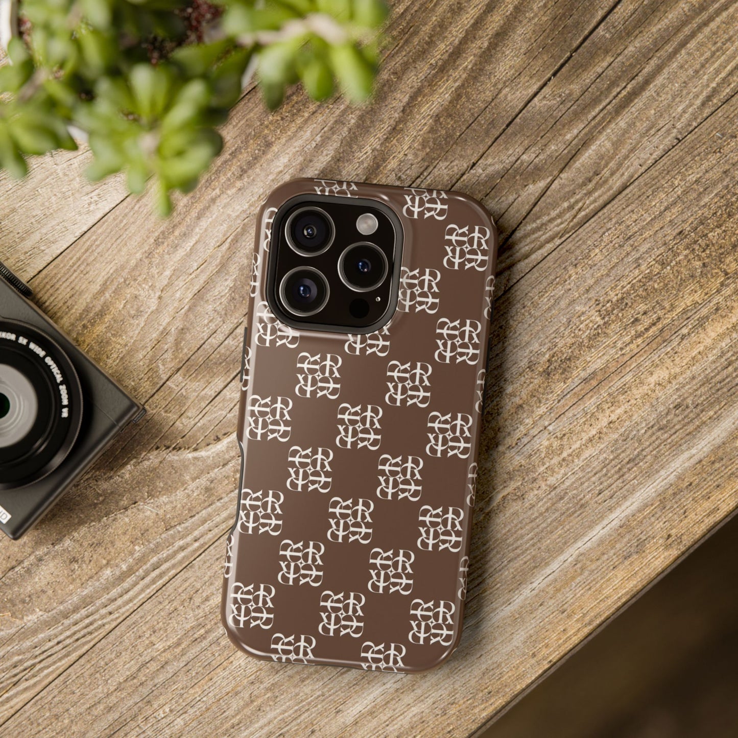 Signature monogram - MagSafe® iPhone case